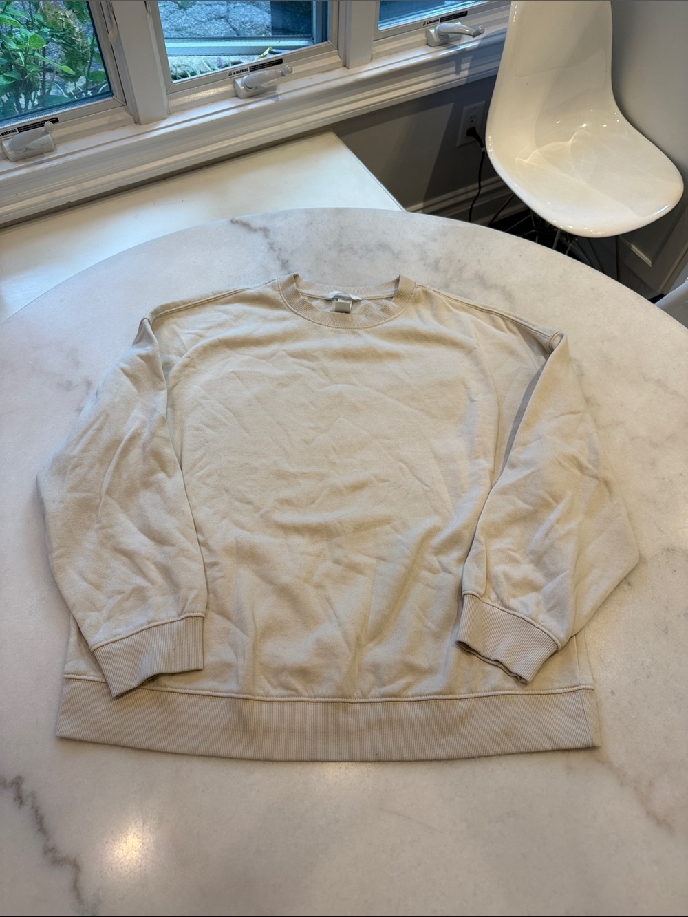 H&M Cream Crewneck Sweatshirt